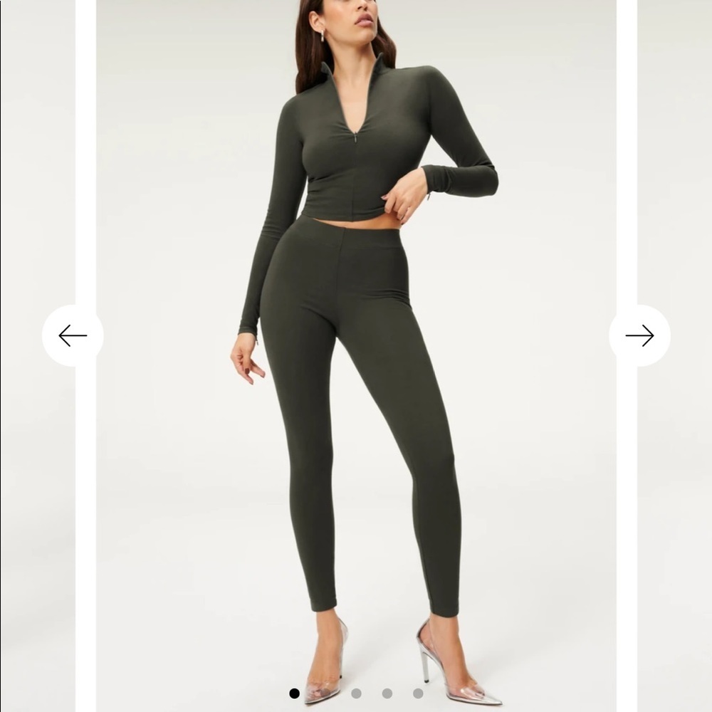 NWT Good American essential leggings
